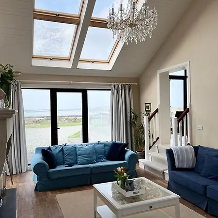 Doleen House * Ballyconneely