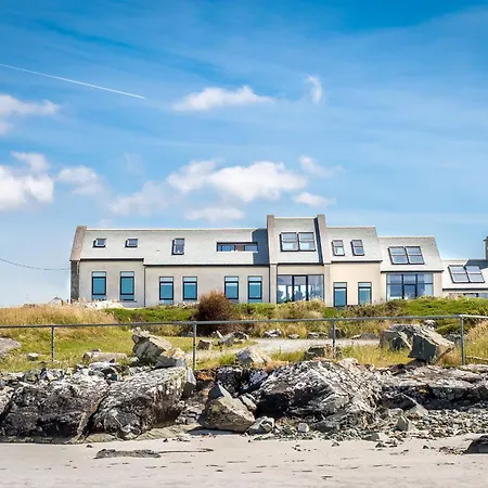 Doleen House * バリーコニーリー