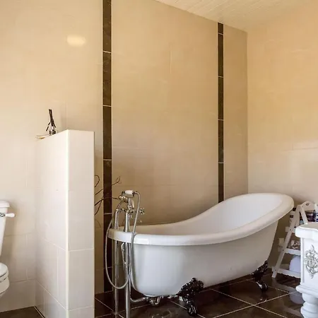 Dom wakacyjny Doleen House Ballyconneely