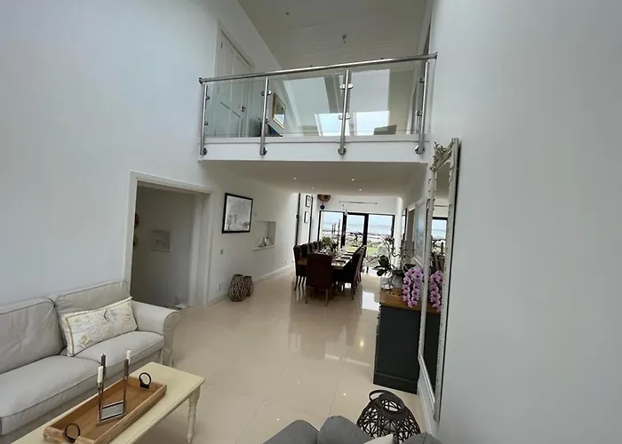 Doleen House * Балликоннили