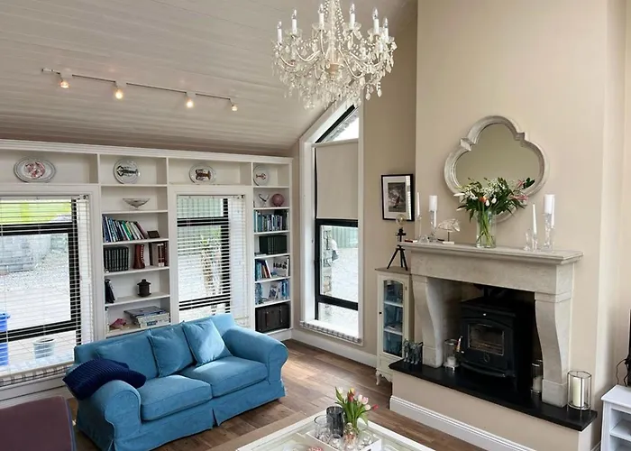 Doleen House * Ballyconneely